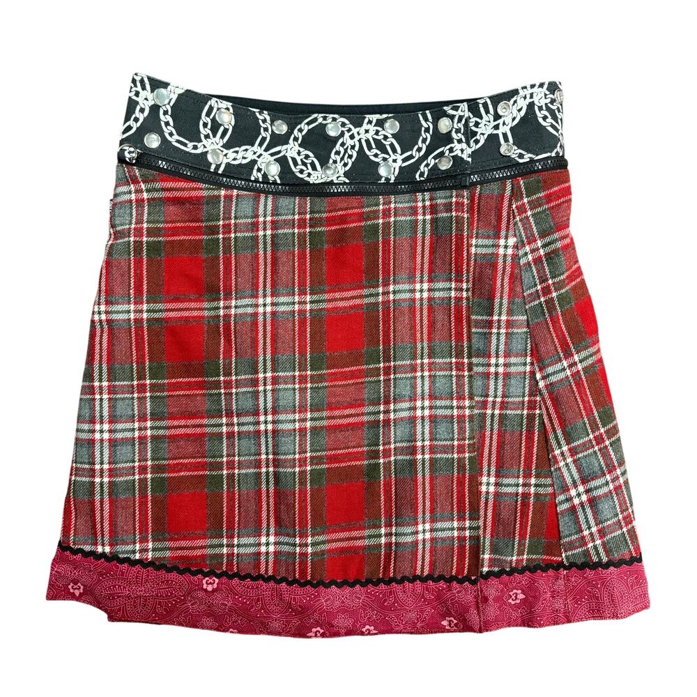 Zand Amsterdam Size Adjustable Reversible Wrap Skirt Plaid and Black Floral
